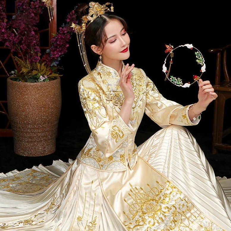 Floral Embroidery Double Sleeve Pleated Skirt Traditional Chinese Wedding Suit