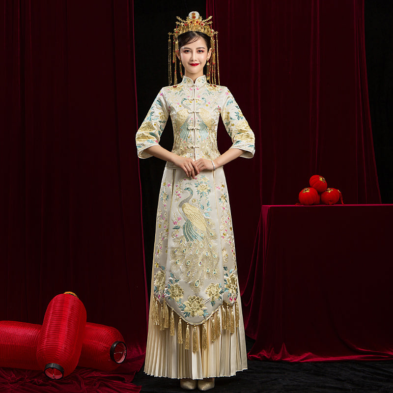 Peacock Embroidery 3/4 Sleeve Retro Chinese Wedding Suit with Tassels
