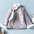 Cappotto a vento in stile cinese cheongsam in pelle scamosciata floreale con bordo in pelliccia