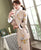 Vestido chino acolchado cheongsam con borde de piel de gamuza floral hasta la rodilla