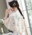 Cheongsam Matched V-Ausschnitt Blumenspitze Schal Umhang Bolero Jacke mit Blumenknopf