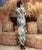 Elegante abito tradizionale cinese cheongsam per donne moderne e intellettuali