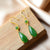 Vergoldete Ohrringe in Wassertropfenform aus grüner Jade im chinesischen Stil