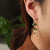 Cloisonné & Runde Knopfform Jade Vergoldete Ohrringe im chinesischen Stil