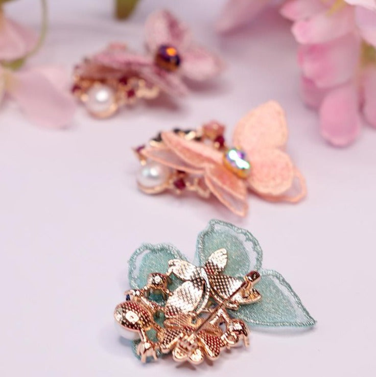 Butterfly Shape Embroidery Gilding Brooch
