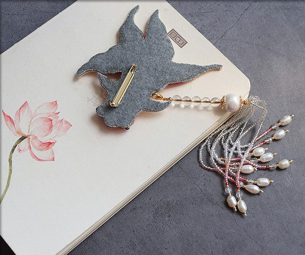 Goldfish Shape Embroidery with Tassel Gilding Brooch