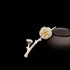 Broche Hetian Jade Plum Blossom conçue en argent sterling