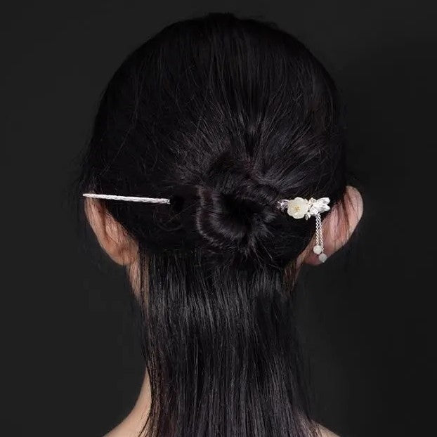 Jade Wintersweet Sterling Silver Retro Chinese Style Hairpin with Tassel