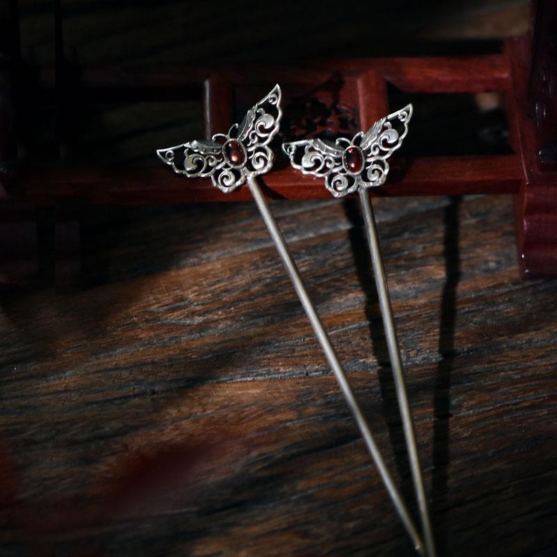 Butterfly Designed Garnet & Sterling Silver Retro Chinese Style Hairpin