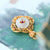 Plum Blossom Designed White Jade Anhänger Vergoldete Halskette