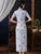 Kurzarm-Blumen-Fancy-Baumwoll-Retro-Cheongsam in voller Länge chinesisches Kleid
