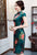 Vestido chino cheongsam de seda floral hasta la rodilla con mangas casquillo y forro