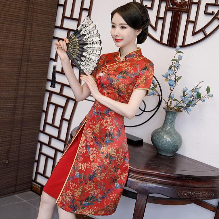 Short Sleeve Cheongsam Top Knee Length Floral Ao Dai Dress Short Sleeve Cheongsam Top Knee Length Floral Ao Dai Dress